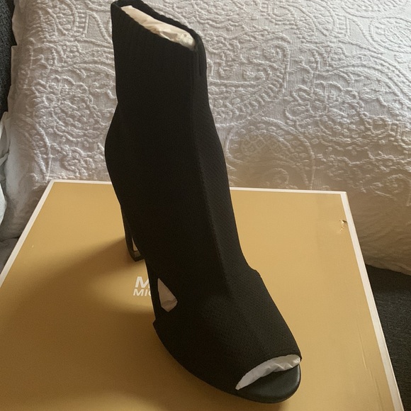 Michael kors ladies Valerie open toe ankle boot size 9.5 - Picture 1 of 8